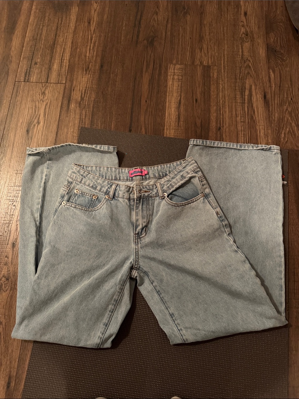 edikted low rise raelynn jeans